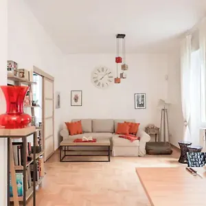 Appartamento Washington Cosy And Comfortable, Milano